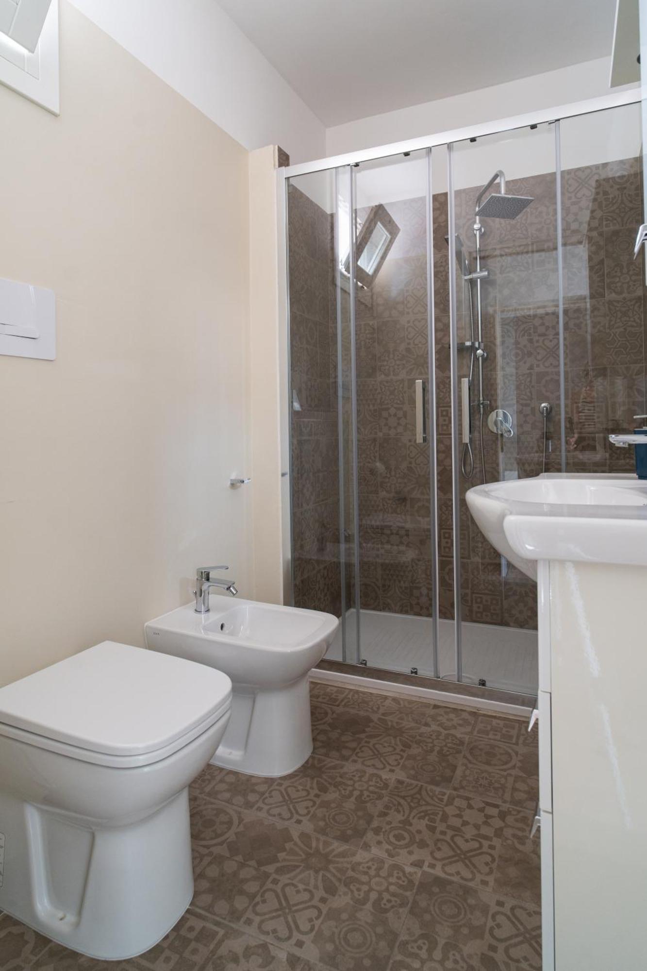 Palazzo Iolei - Zia Lidia Apartment Олбия Екстериор снимка